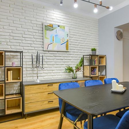 Premium Apartments Lovely 2Bd Near The Parliament Sofia Buitenkant foto
